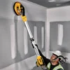 DCE800B-5.webp Lijadora para Drywall Telescópica 9" 20V Brushless Baretool Dewalt DCE800B