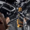 DCF512B-5.webp Ratchet 1/2" 20V Brushless Atomic 95Nm Baretool Dewalt DCF512B