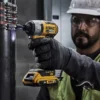 DCF7871D2-B2-6.webp Atornillador de Impacto 1/4" Hex 20V XR 170 Nm 2 Bat Dewalt DCF7871D2-B2