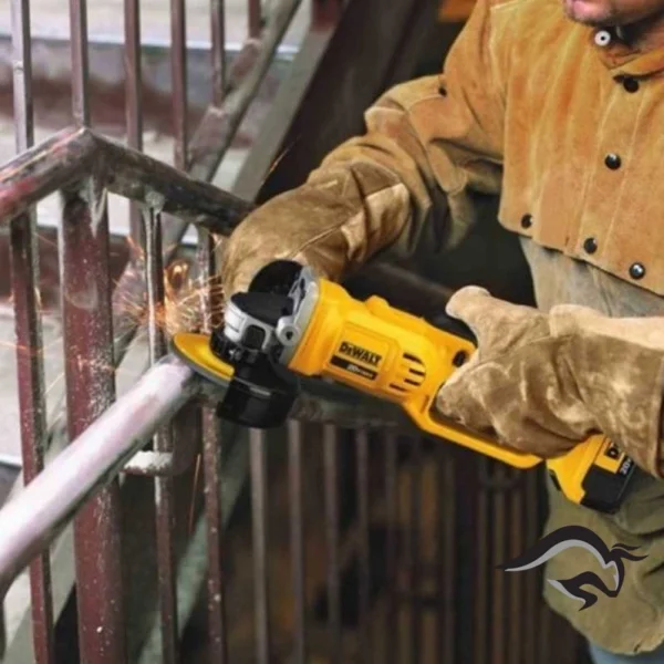 DCG412M2-B2-5.webp Amoladora Angular 4 1/2" 20V Max Incl 2 Bat + Carg Dewalt DCG412M2-B2
