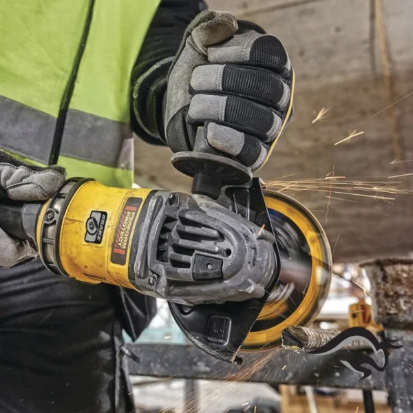 DCG418T2-B2-8.webp Amoladora Angular 5" 60V FlexVolt Brushless Incl 2 Bat + Carg Dewalt DCG418T2-B2