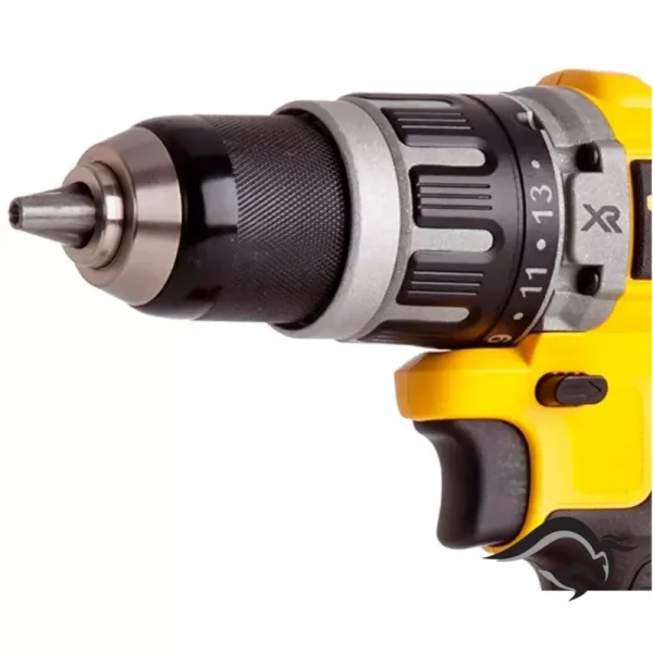 Taladro Percutor 1/2" DCD796 + Esmeril Angular 4 1/2" DCG412 20V Dewalt DCK209P2T-B2