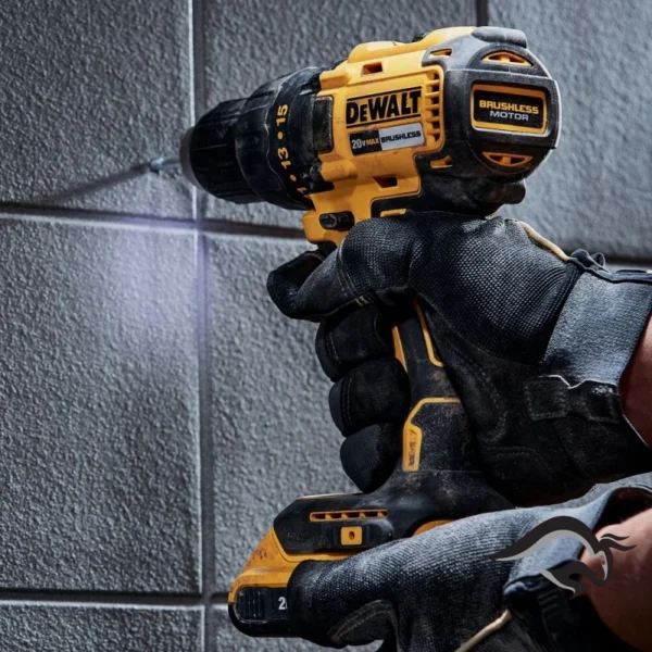 DCK248P1-B2-9.webp Taladro Percutor 1/2" + Esmeril Angular 4 1/2" + 1 Bat 5.0Ah Atomic Dewalt DCK248P1-B2