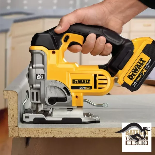 Sierra Caladora 1" 20V V.V. C.C. (Sin Baterias / Sin cargador) Dewalt DCS331B