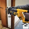 DCS367B-5.webp Sierra Sable 1 1/8" 20 V Xr 2900 Cpm (Sin Baterias/Sin cargador) Dewalt DCS367B