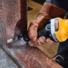 DWE4997NVS-B2-5.webp Esmeriladora recta de 2" 50 mm 1300W Sin Carbones Dewalt DWE4997NVS-B2