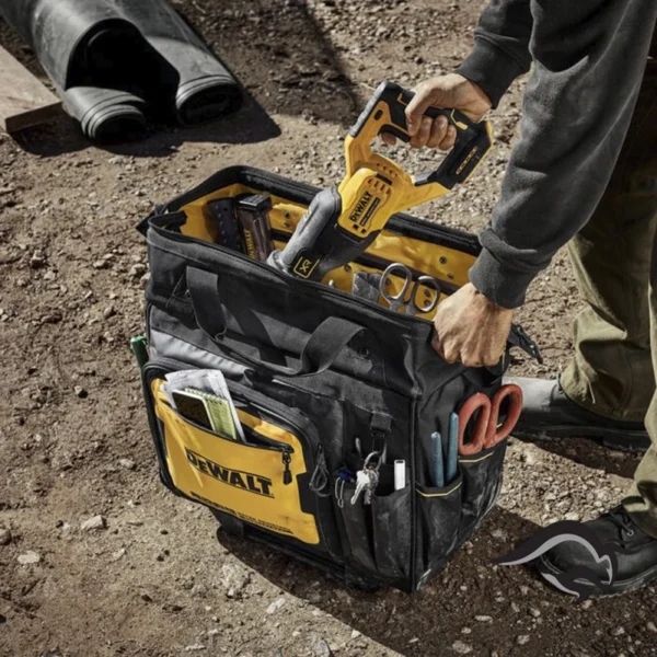 Bolso para Herramientas 18" con Ruedas 27 Bolsillos Dewalt DWST560107