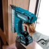 Clavadora 40V XGT / BL / (acabado duro) / (5/8" - 1-5/8") / Cal 18 / Sin Baterias FN001GZ