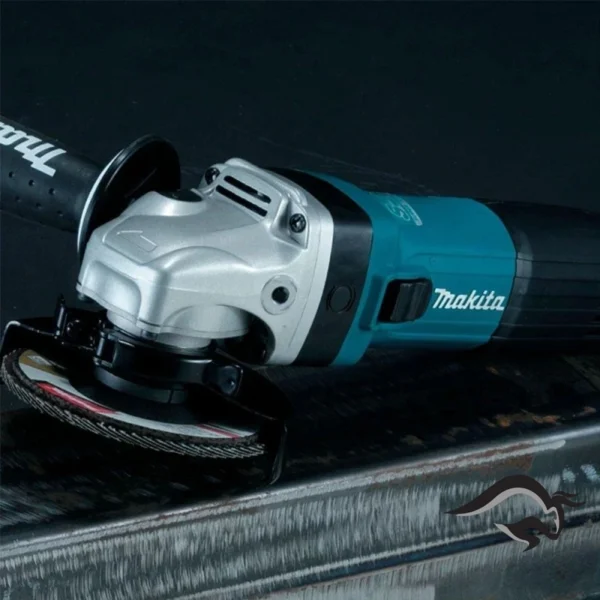 Amoladora Angular 4 1/2" 1100W 11000 rpm Makita GA4541R