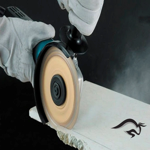 Amoladora Angular 7" 2200W 8500 rpm Makita GA7062