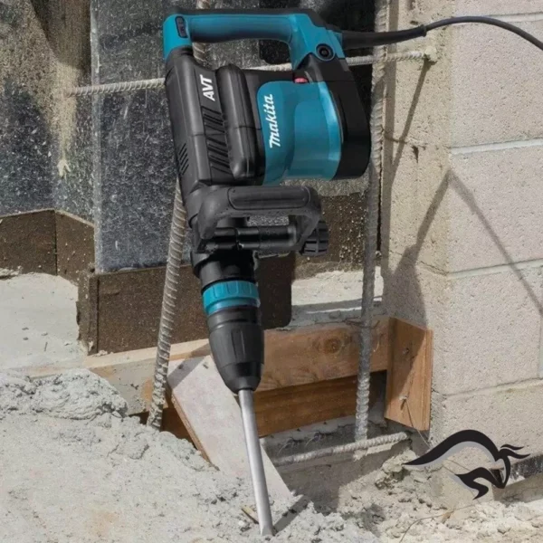 HM1111C-2.webp Martillo Demoledor Sds-Max 1300W 17J AVT Makita HM1111C