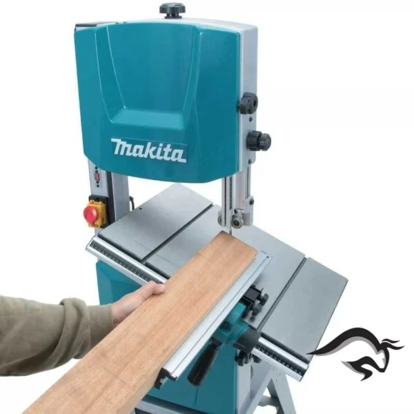 Sierra Cinta 12" 900W 165mm Makita LB1200F