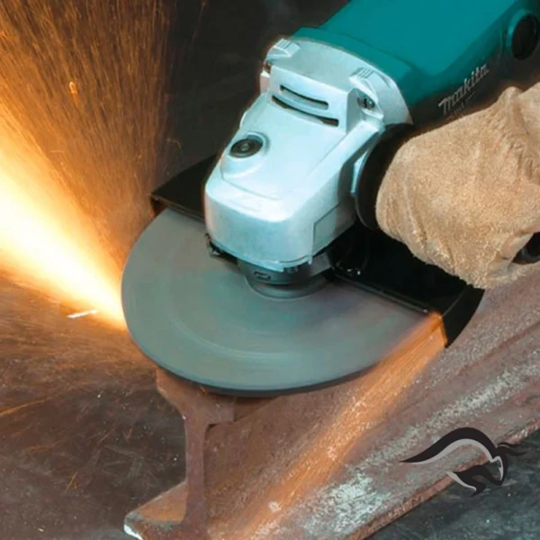 Amoladora Angular 9" 2000W 6600 rpm Makita MT M9001B