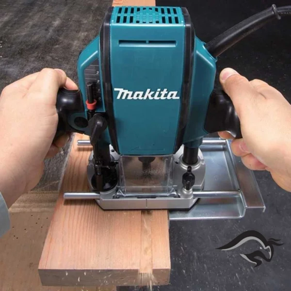 RP0900X3-3.webp Ruteadora 3/8" - 1/4" 900W 35 mm + Fresa Recta Makita RP0900X3