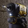 SBI810D2K-B2-6.webp Atornillador de Impacto 1/4" Hex 20V Fatmax 180 Nm 2 Bat Stanley SBI810D2K-B2