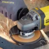 SCG400M2K-B2-4.webp Amoladora Angular 4 1/2" 20V FatMax Inc 2 Bat y Carg Stanley SCG400M2K-B2