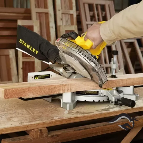 Sierra Ingleteadora 10" (254mm) 1650W Stanley SM16-B2