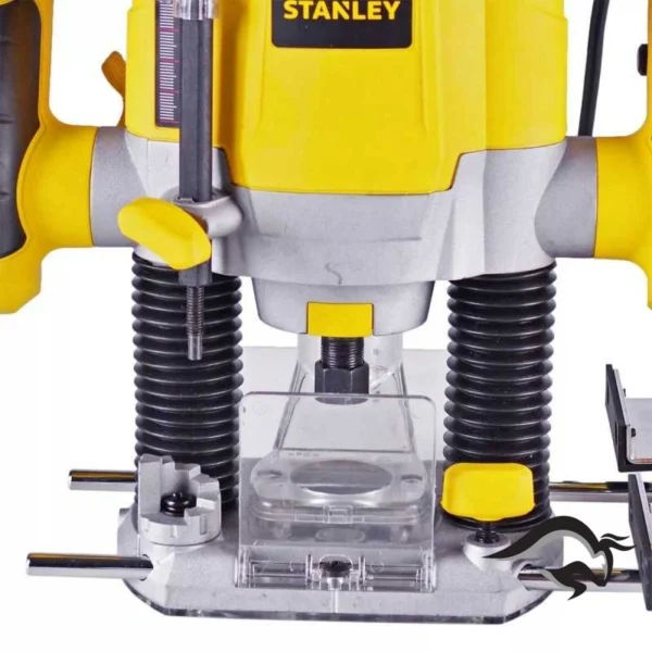 SRR1200-B2-6.webp Ruteadora 1/4" 1200W 55 mm + 6 Fresas Stanley SRR1200-B2