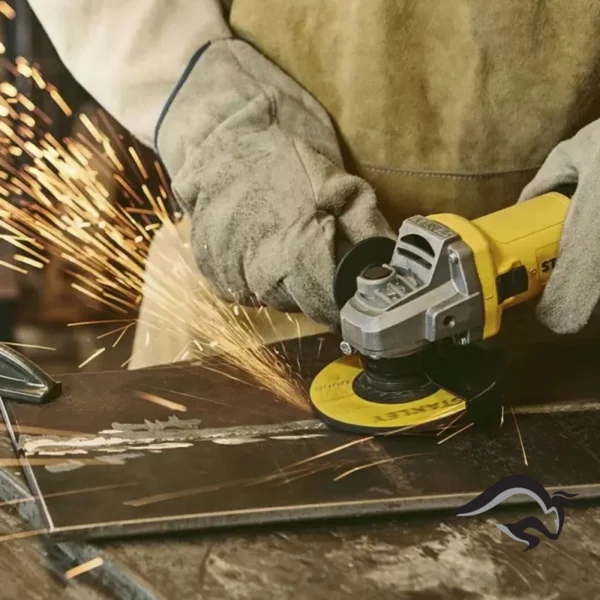 Amoladora Angular 4 1/2" 900W 12000 rpm Stanley STGS9115-B2