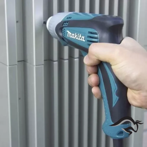 TD0100-2.webp Atornillador de Impacto 1/4" Hex 230W 100 Nm Makita TD0100
