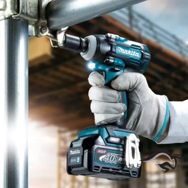 TW005GD201-3.webp Llave de Impacto 1/2" 40V XGT BL Inc 2 Bat y Carg Makita TW005GD201